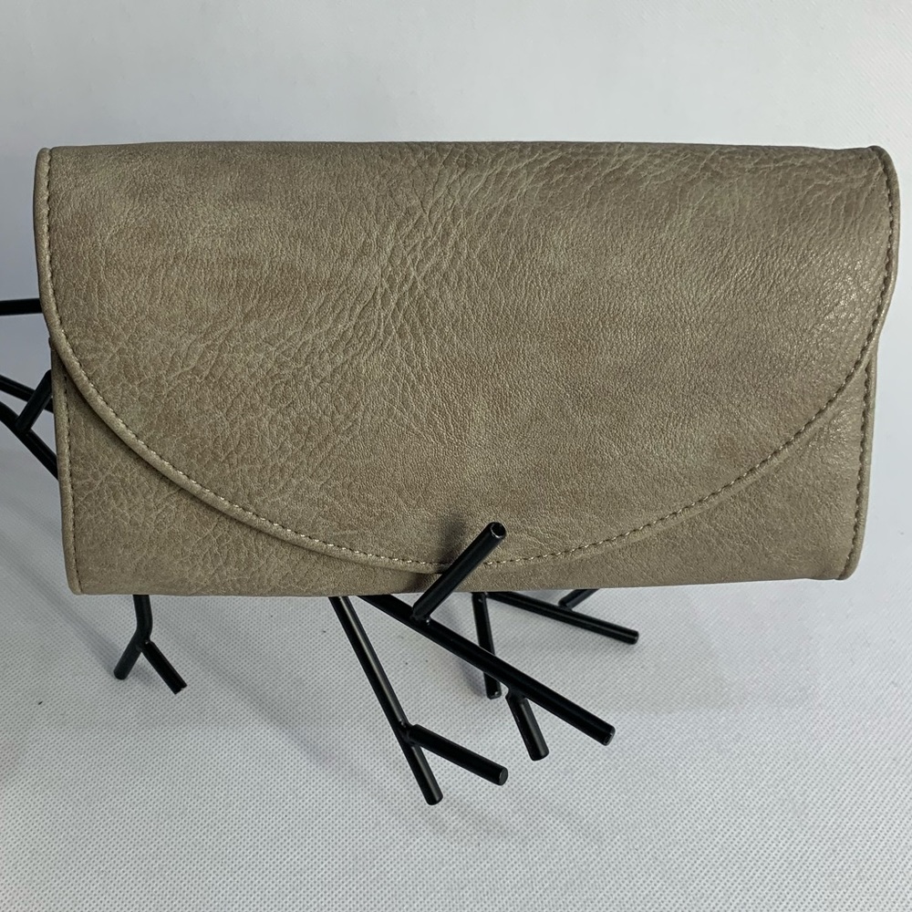 Jeane & Jax Clutch NWOT Beige